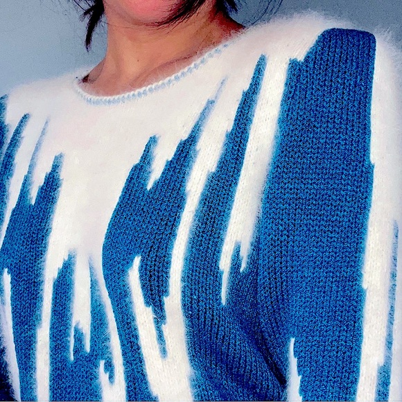 Fun fuzzy vintage sweater. Never used. Great condition & great for the holidays! - Picture 4 of 4